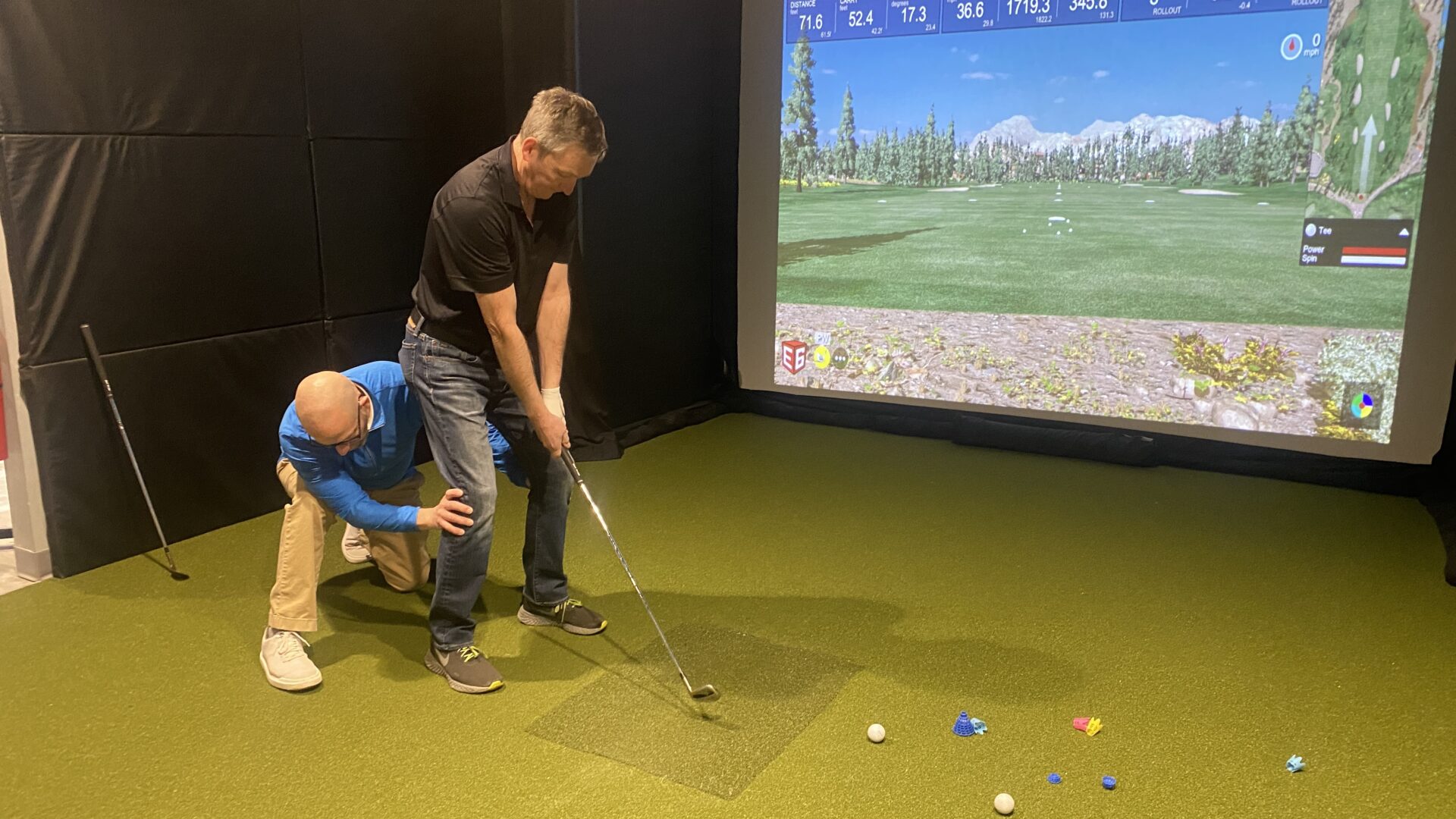 Read more about the article Elevate Your Golfing Experience with High-Performance Golf Simulators